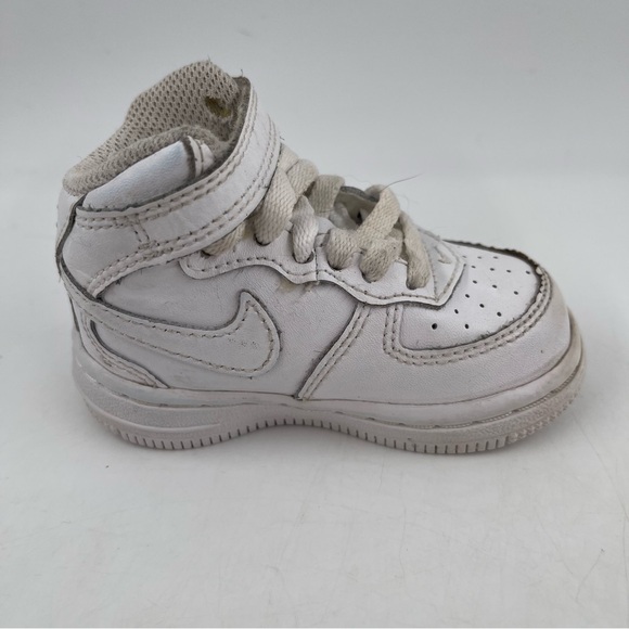 Nike Infant Force 1 Mid LE Toddler White Leather Athletic Sneakers-Size 4 C - Picture 1 of 10